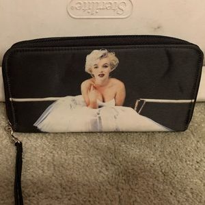 Marilyn Monroe wallet